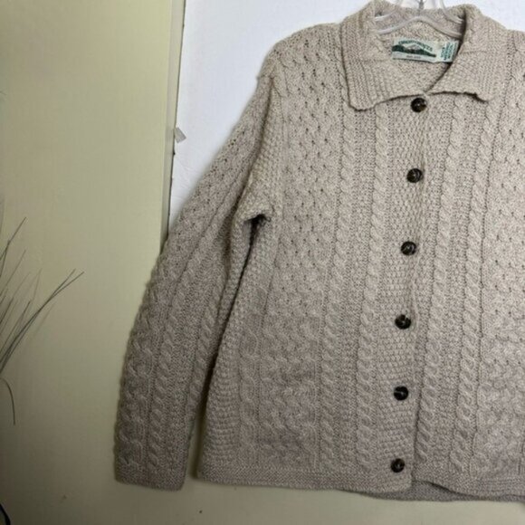 ARAN CRAFTS Ireland Wool Cable Knit Cardigan Sweater Knit Cozy Warm Tan Button L - Picture 6 of 16